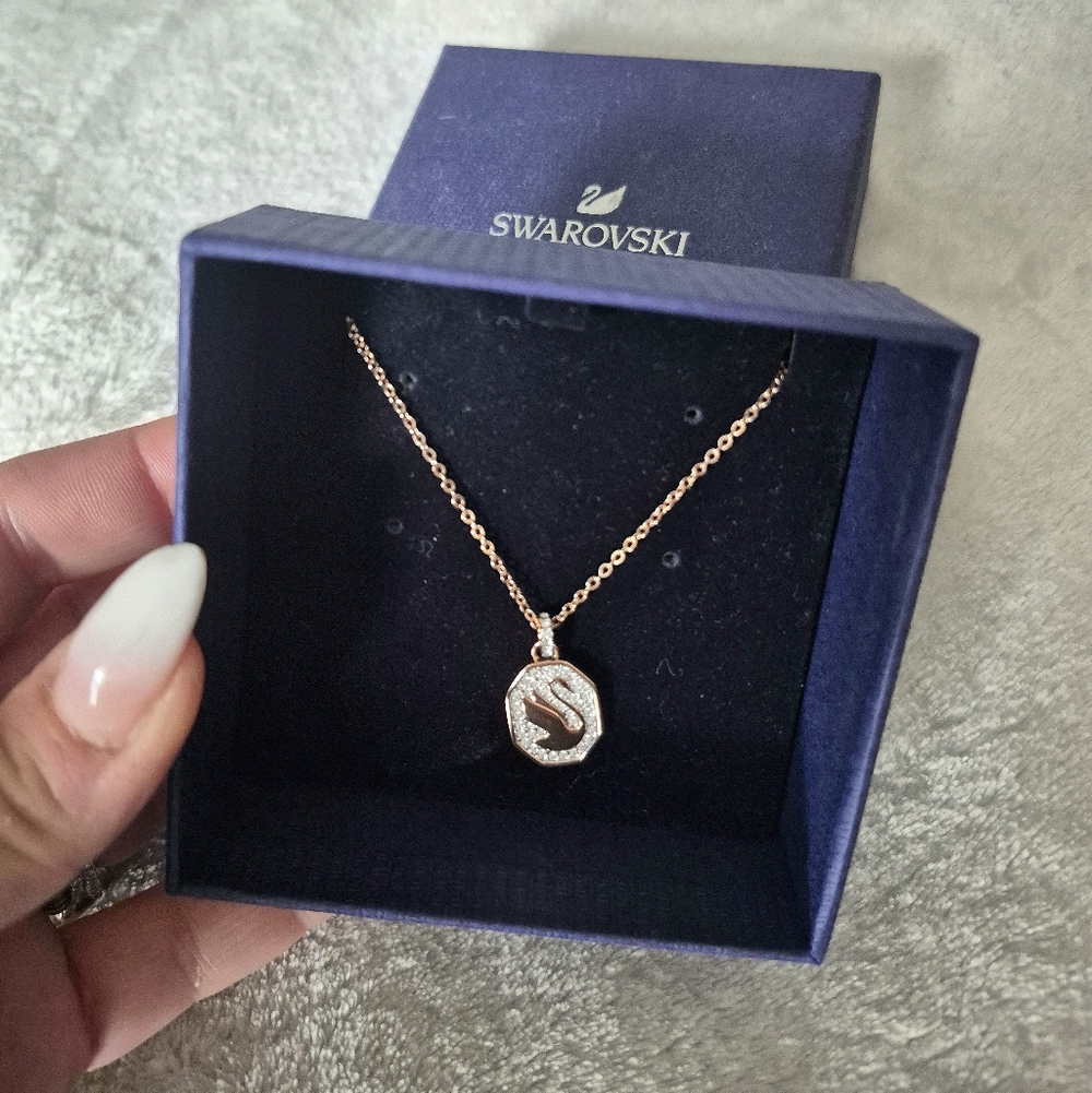 Swarovski Swan Necklace - Picture 9 of 12